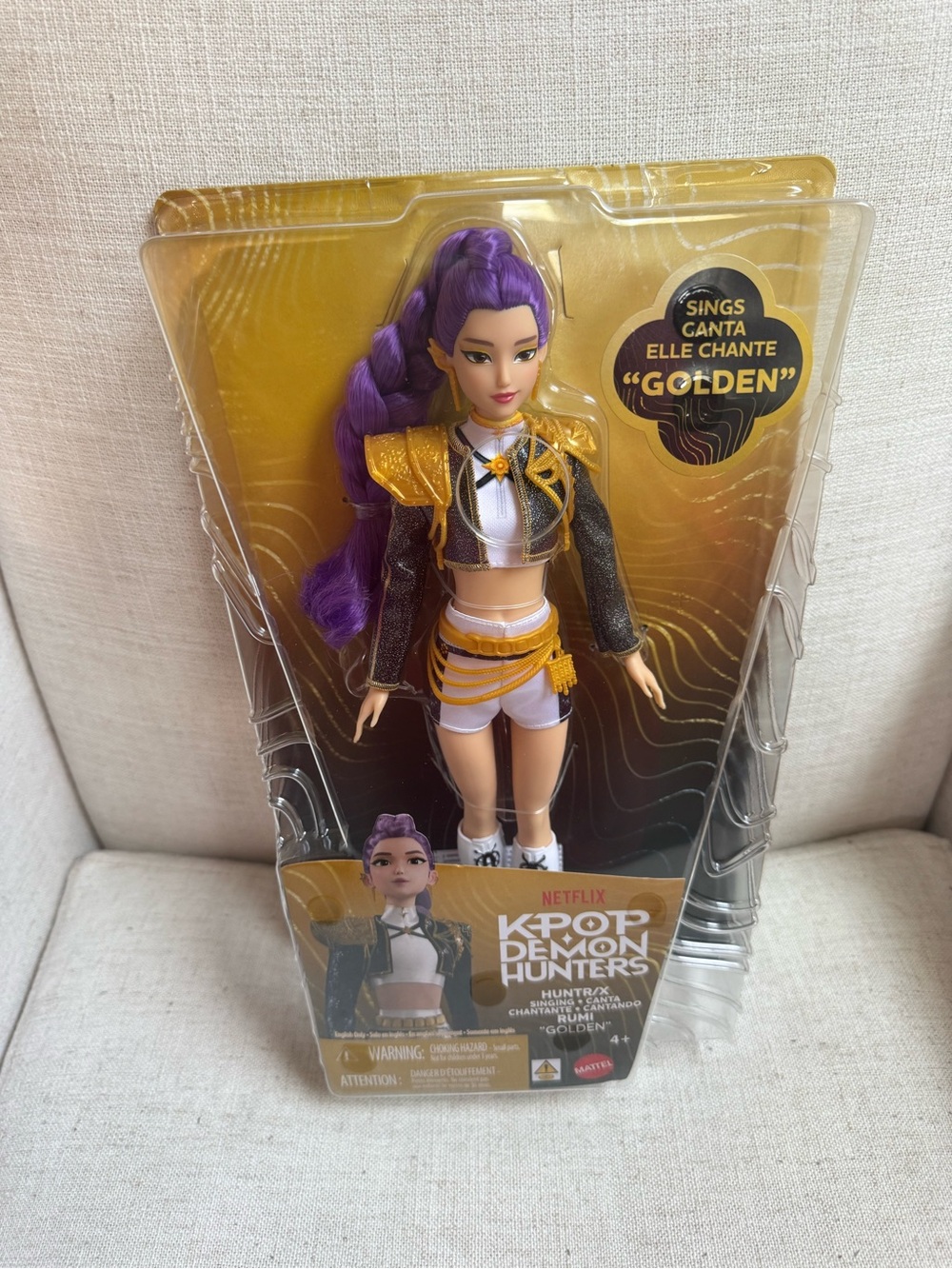 Netflix K-Pop Demon Hunters Singing Rumi Doll in Purple & Gold Stage Outfit